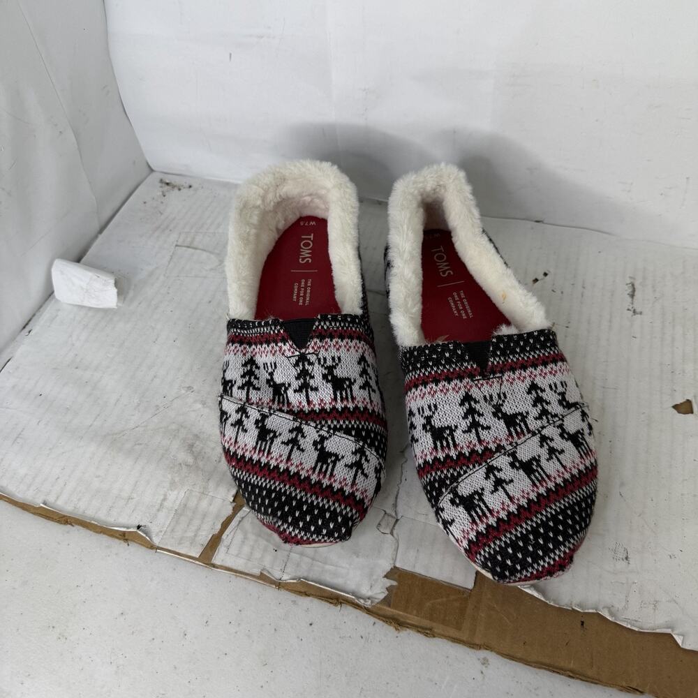 Rare Toms Womens 7.5 Knit Slip On Shoes Reindeer Christmas Theme Faux Fur Flats